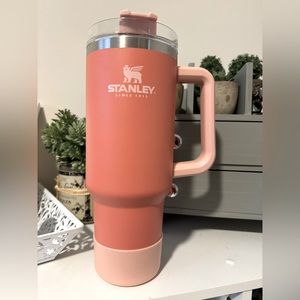 Stanley OG Grapefruit Limited Edition Adventure Quencher Tumbler 40oz